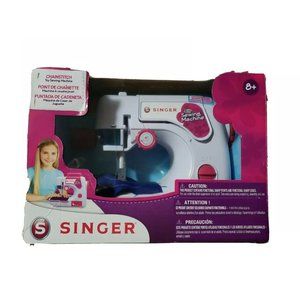 Singer A2203 Chainstitch Toy Sewing Machine 8 years old and up.New in box!!